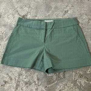 LOFT Riviera Shorts in Sage Green (Size 0)